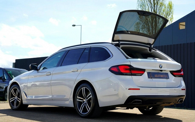 BMW Seria 5 cena 208700 przebieg: 129660, rok produkcji 2022 z Otmuchów małe 781
